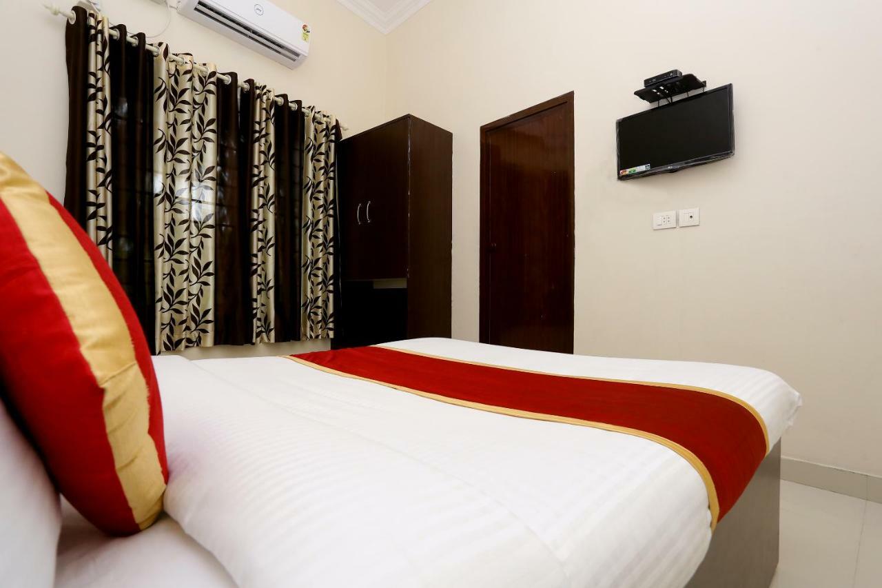 Oyo 9118 Saravana Inn Thiruvananthapuram ภายนอก รูปภาพ