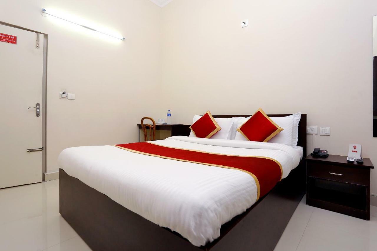 Oyo 9118 Saravana Inn Thiruvananthapuram ภายนอก รูปภาพ